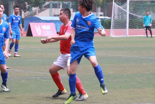 克拉滕伯格：佩德罗肘击动作没击中对手不会染红