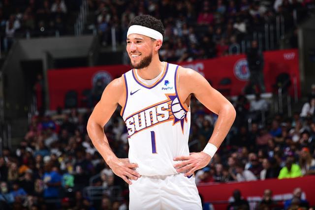 这优势太大了！利物浦英超12轮后领先曼城8分